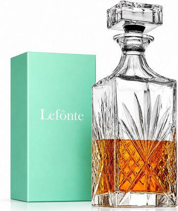 Crystal Whiskey Decanter, Lead-Free Barware Gift for Men, Scotch Bourbon Liquor, Irish Cut, 750ml