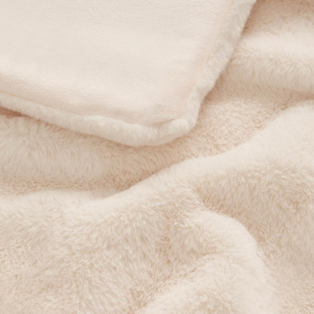Solid Faux Fur 50"X70" Throw Blanket, Sea Salt Plush Faux Fur Blanket for Sofa or Bed