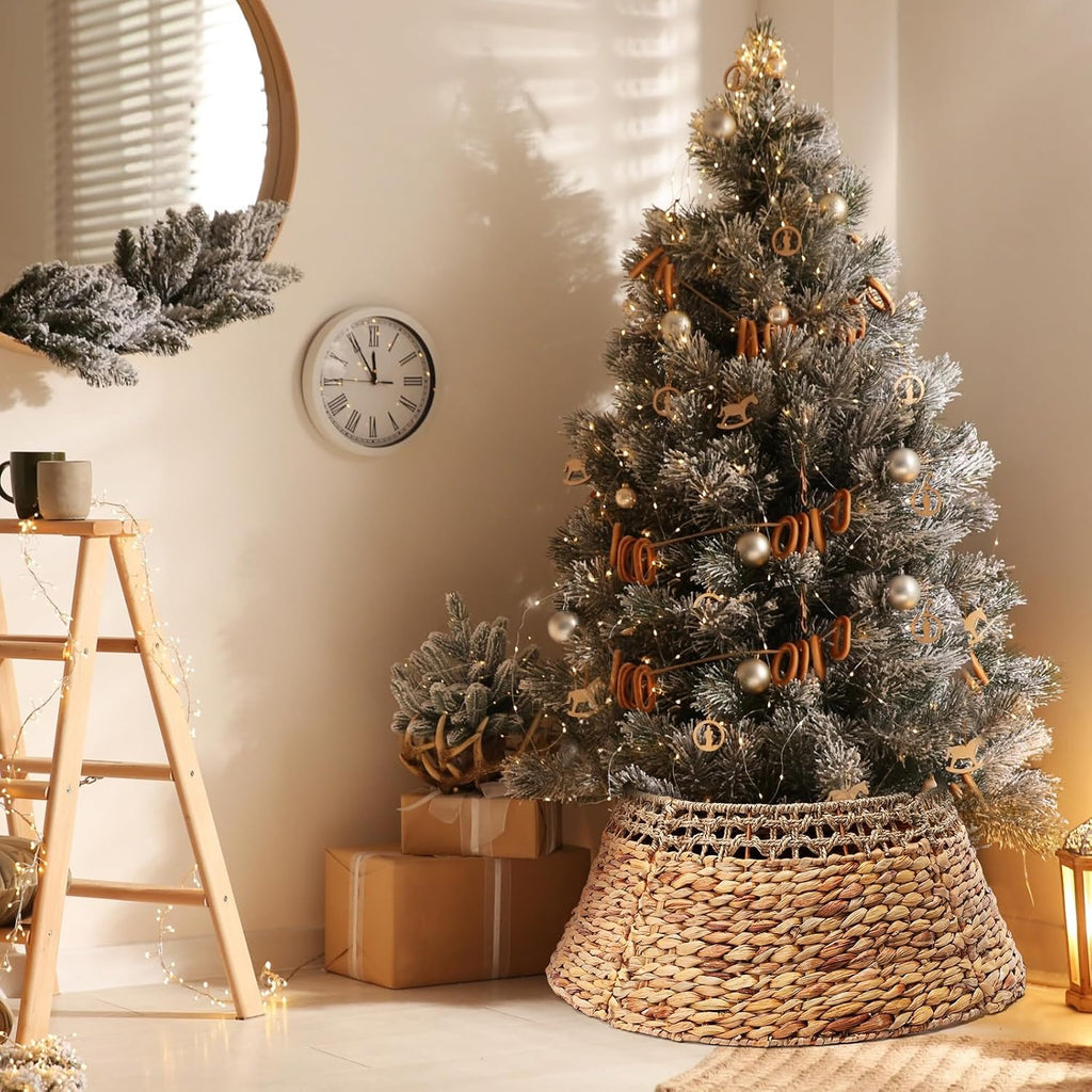 Christmas Tree Collar Woven Rattan Christmas Tree Base Cover Rustic Natural Seagrass and Water Hyacinth Wicker Skirt