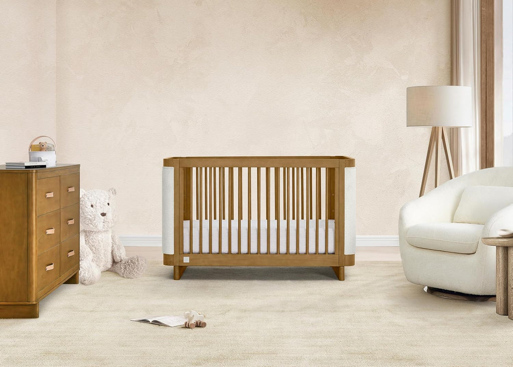 BabyGap Callie 4-in-1 Upholstered Crib (Acorn/White Boucle)