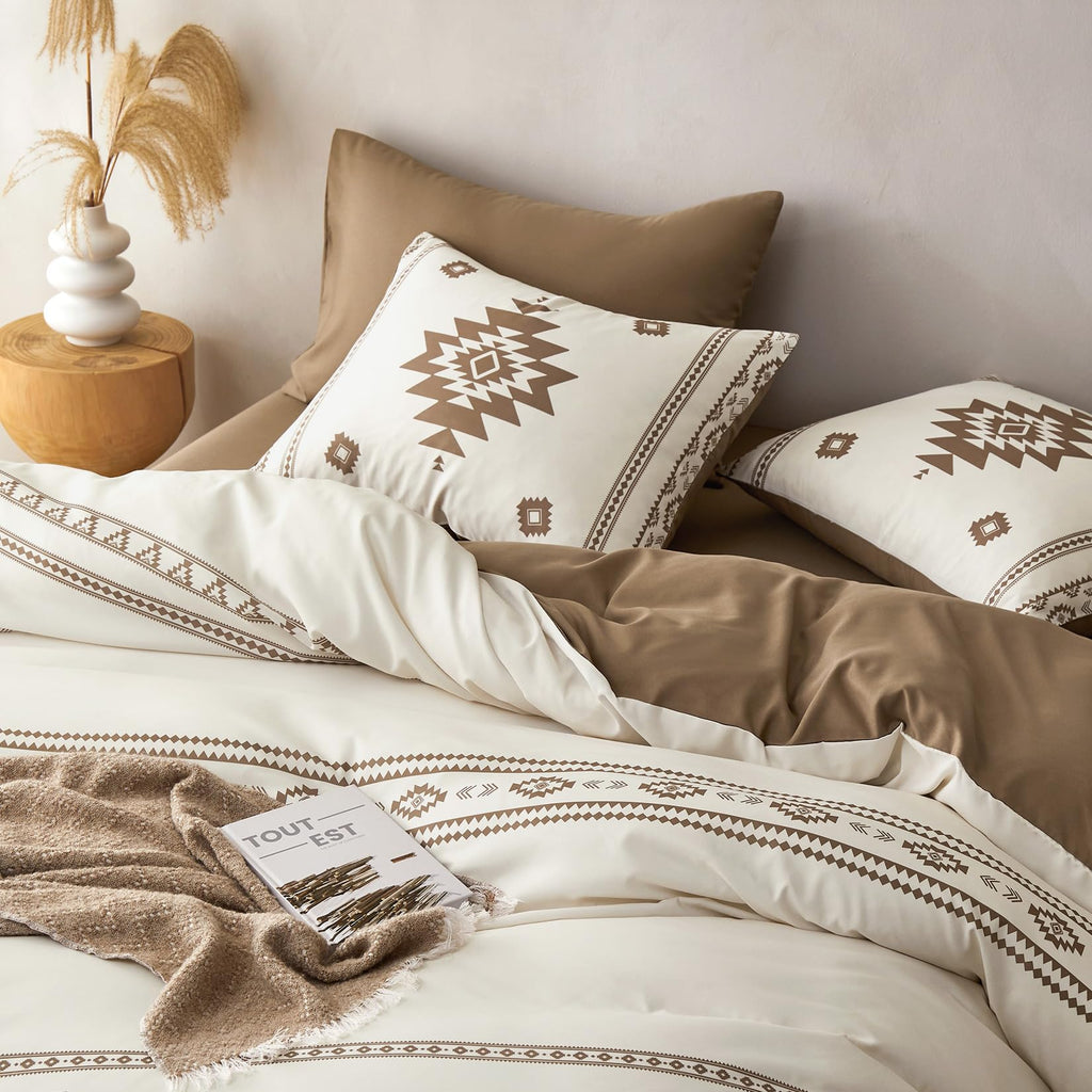 Western Comforter Set, Boho Southwestern Farmhouse Style with Aztec Diamond Geometric Pattern, Soft Lightweight