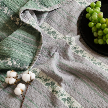 Cotton Jacquard Flower Quilt Set, 3-Piece Botanical Bedspread