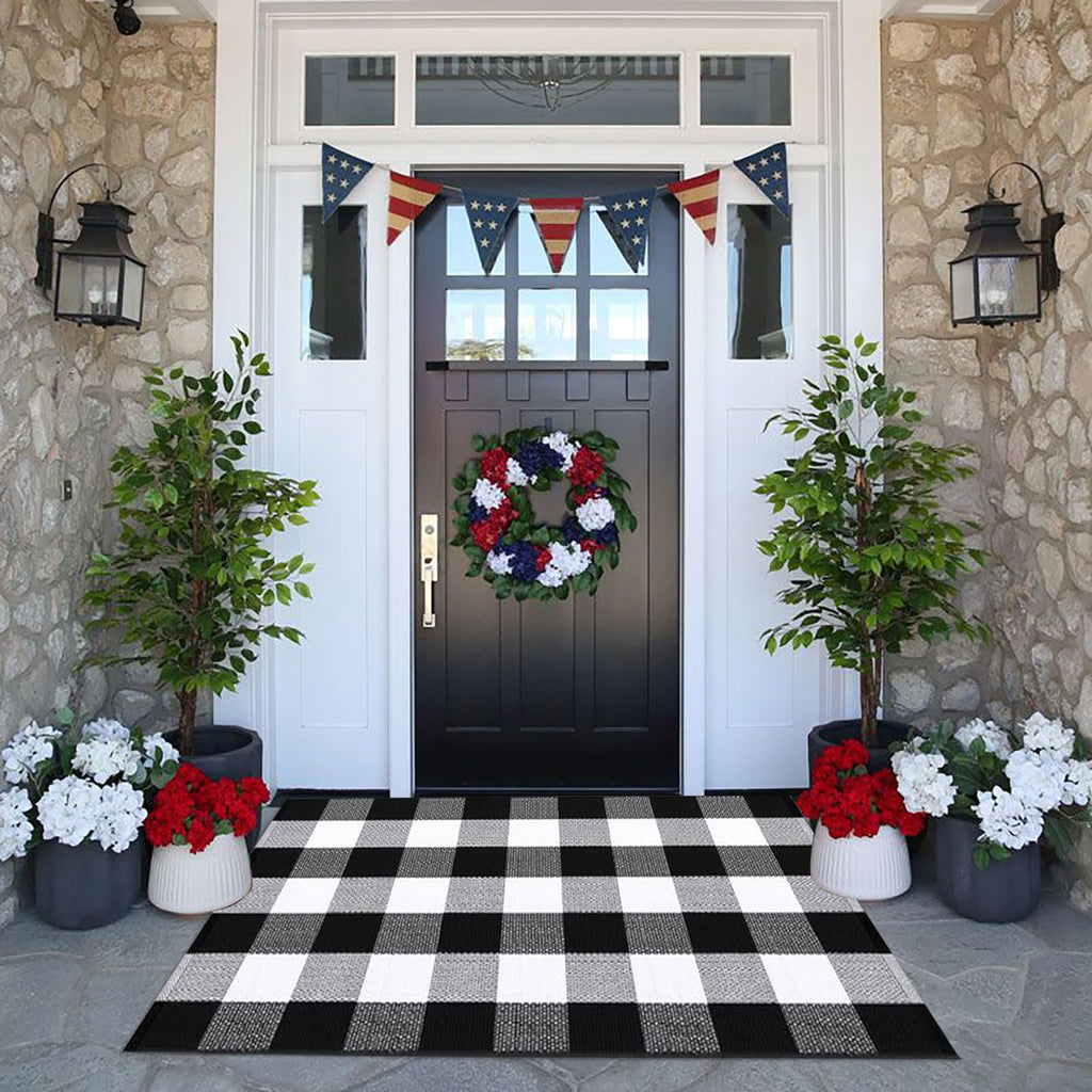 Buffalo Plaid Outdoor Rug Front Door Mat 27.5'' x 43'' Black and White Front Porch Rug Welcome Doormats for Farmhouse