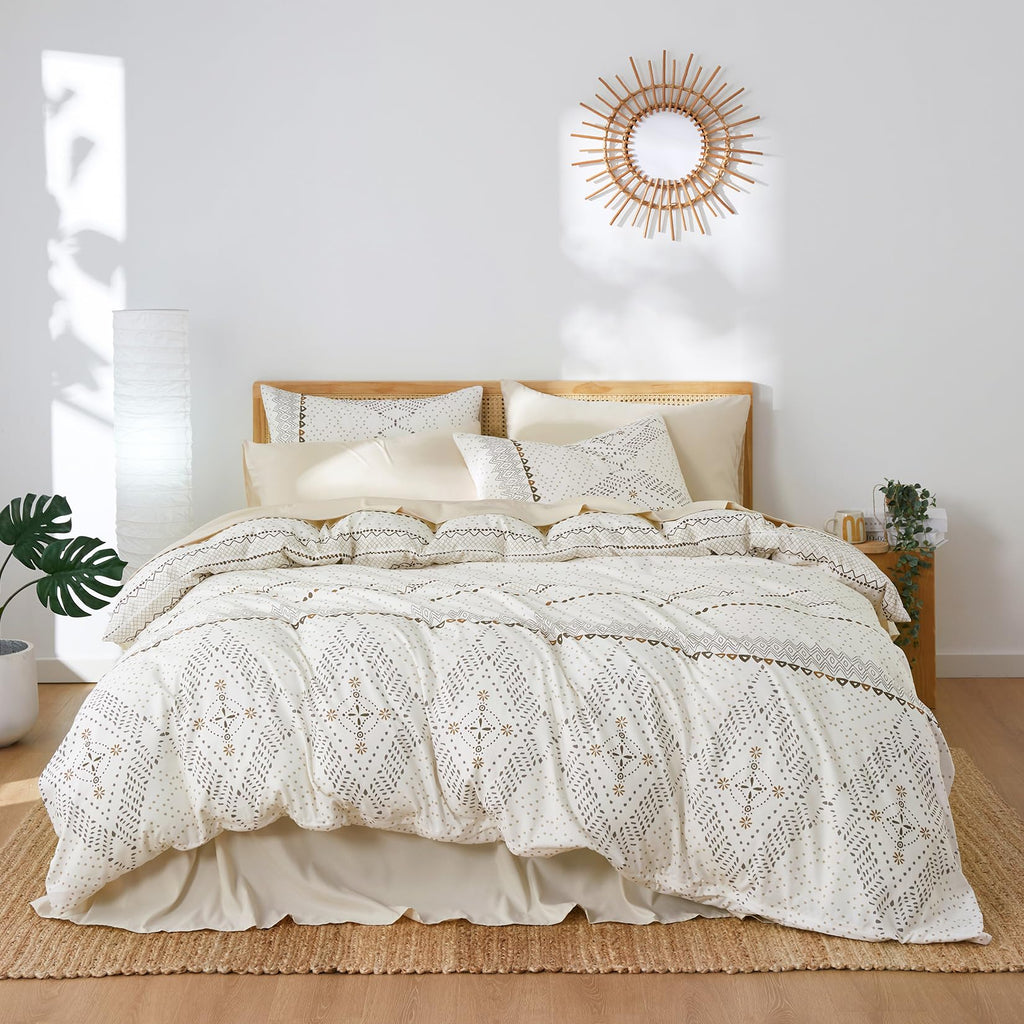 Boho Comforter Set, Farmhouse Bohemian Western Aztec Neutral Aesthetic, Soft Lightweight Bedding, 3 Pieces, Beige