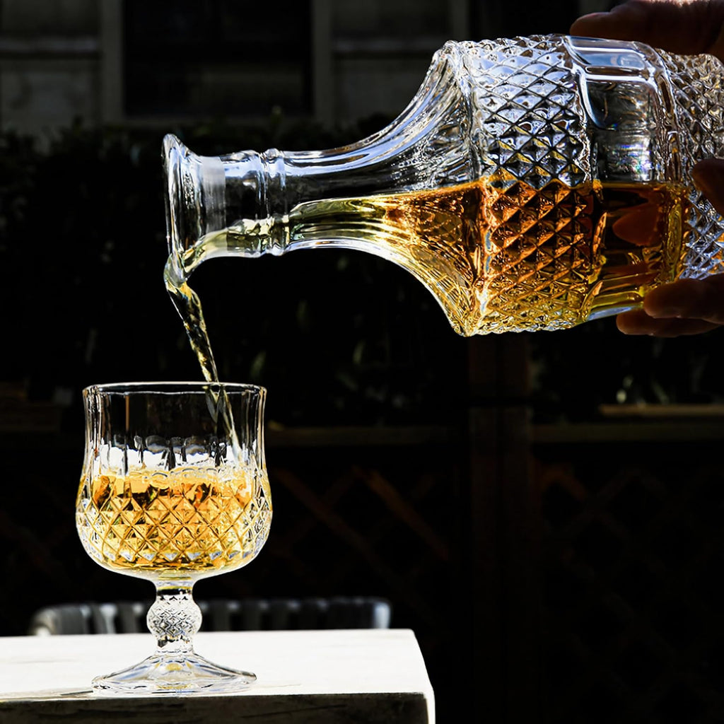 Whiskey Decanter with Airtight Stopper, Liquor Decanter, Lead-Free Crystal Wiskey Brandy Vodka Bourbon Decanter