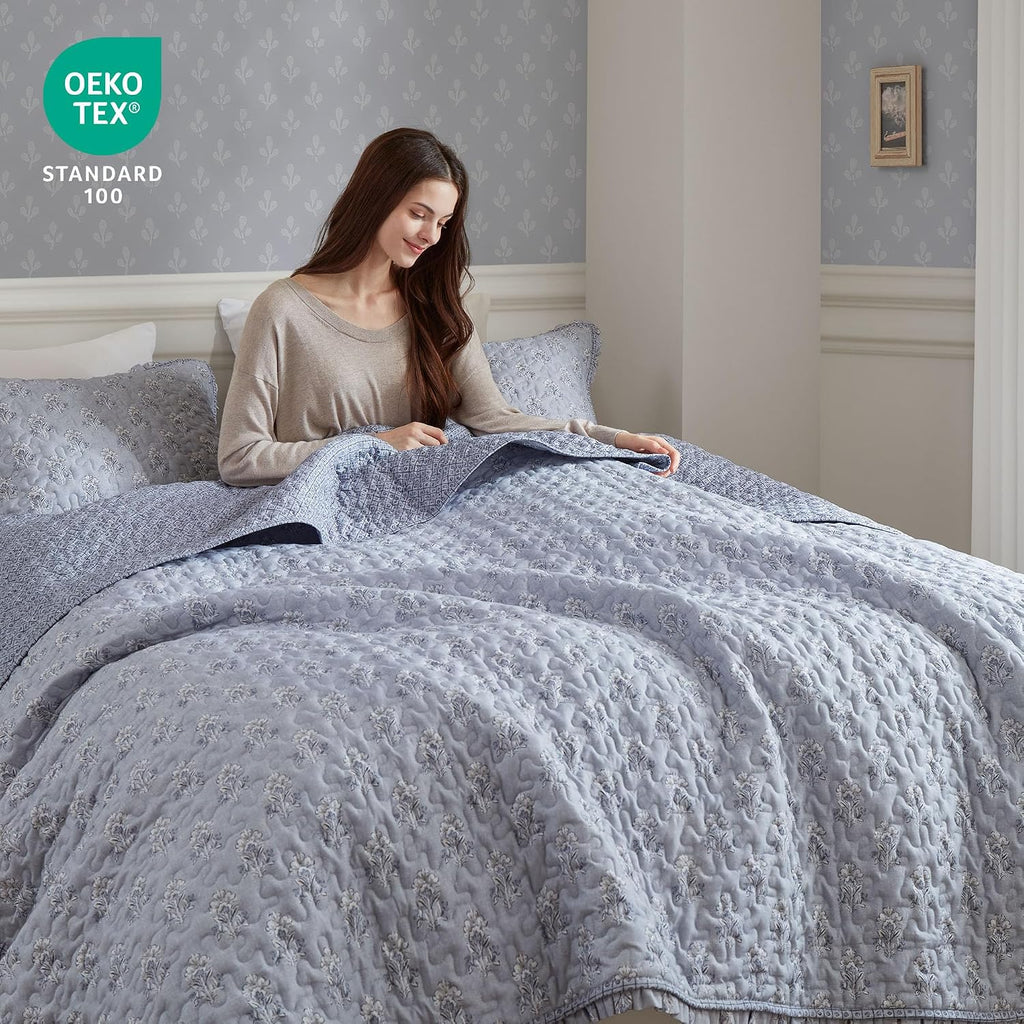 Vintage Floral Quilt Set Queen, Reversible Bedding & Lightweight Bedspread Set, Traditional Block Print Coverlets