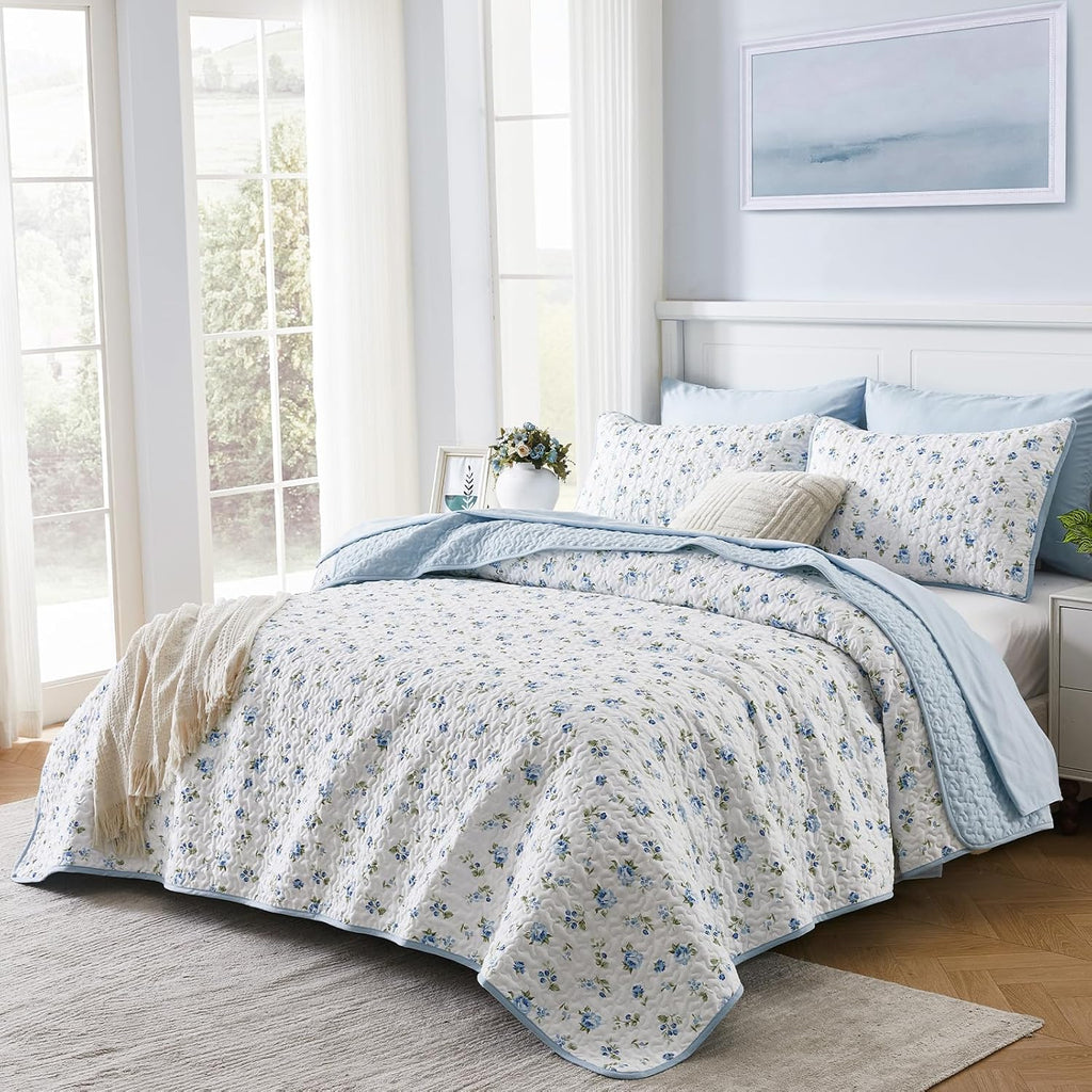 Oversized King Quilt Set 128x120 Blue Floral Extra Wide Super King Quilted Bedspread Coverlet 3-Piece Garden Style