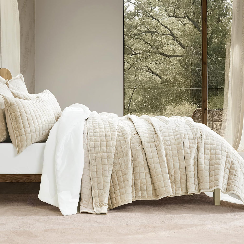 Luxury Velvet Quilt Set Full Queen Bedding Sets, Ultra Soft Velvet Comforter Set, Lightweight Channel Box Stitch