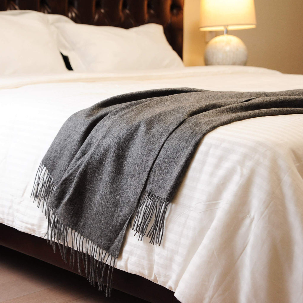 Premium Cashmere Throw Blanket with Fringe (Gray)