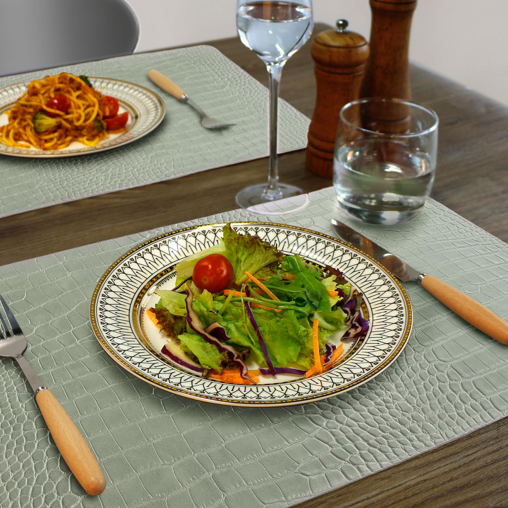 Faux Leather Placemats Set of 4, Waterproof Heat Resistant Dinner Place Mats for Dining Table, Non-Slip Crocodile