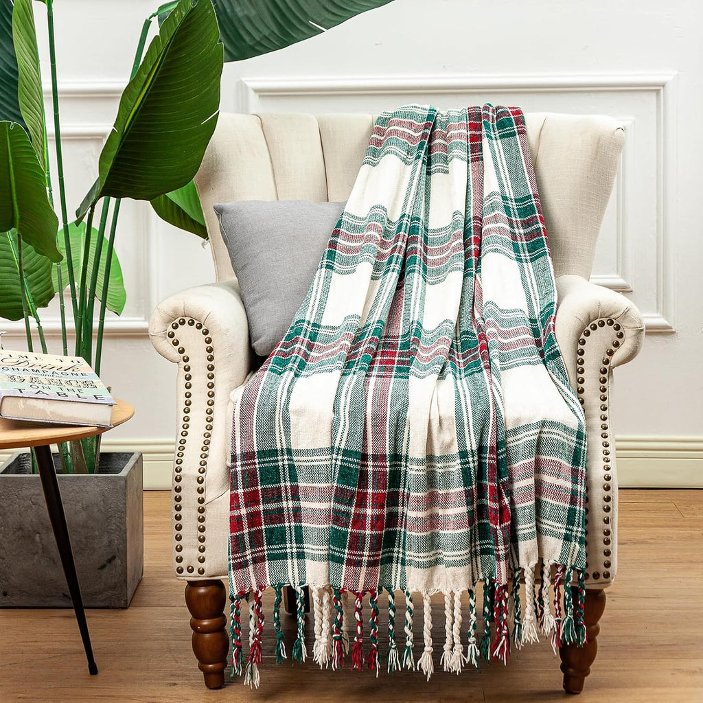 Christmas Throw Blanket with Tassels, Chenille Plaid Checkered Blanket for Couch Bed Sofa, Super Soft Cozy
