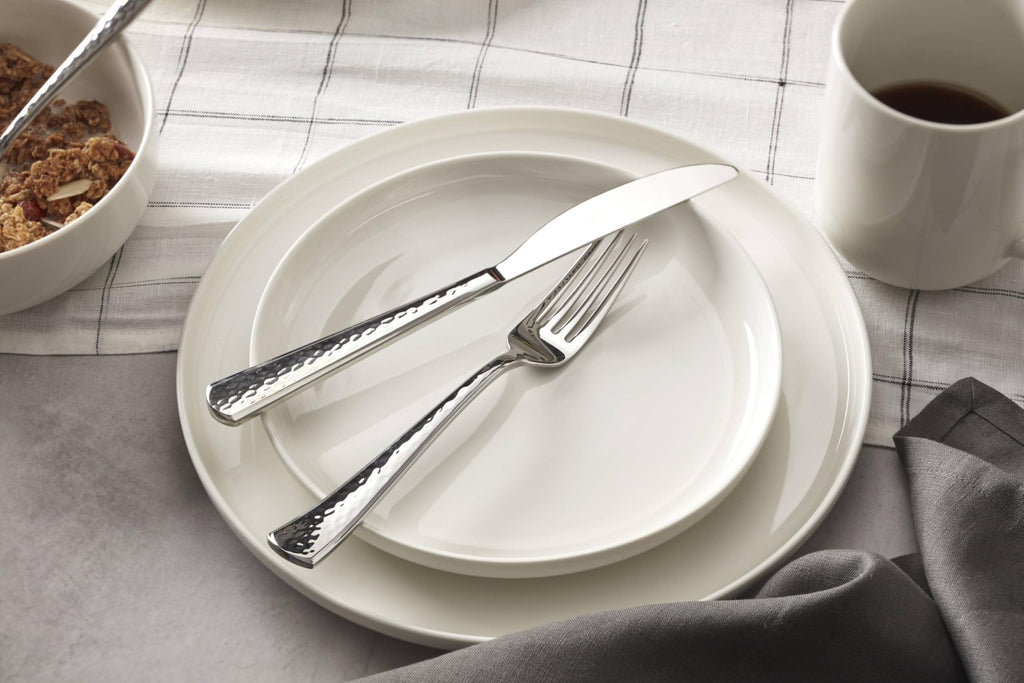 24 Seven White Porcelain 18-Piece Dinnerware Set for 6