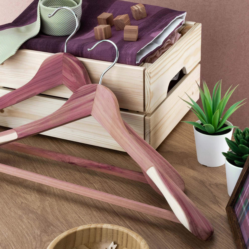 5 Cedar Wood 17.7inch Suit Hangers with Broad Shoulders and Non-Slip Ridged Trouser Bar