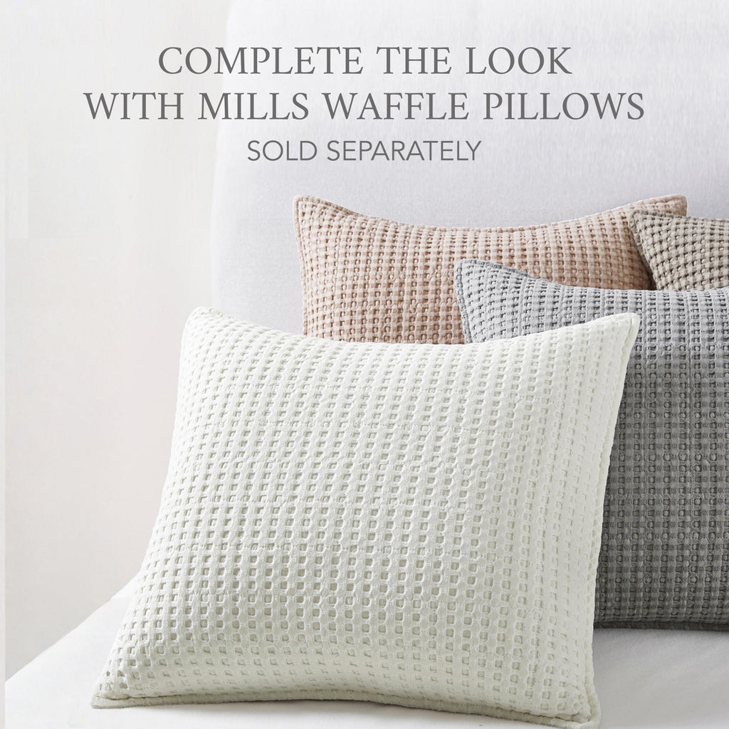 Martha Stripe Sage Quilted Reversible Throw (50x60in) - Stripe Bedding - Sage, White - Cotton Throw - Scalloped Edge