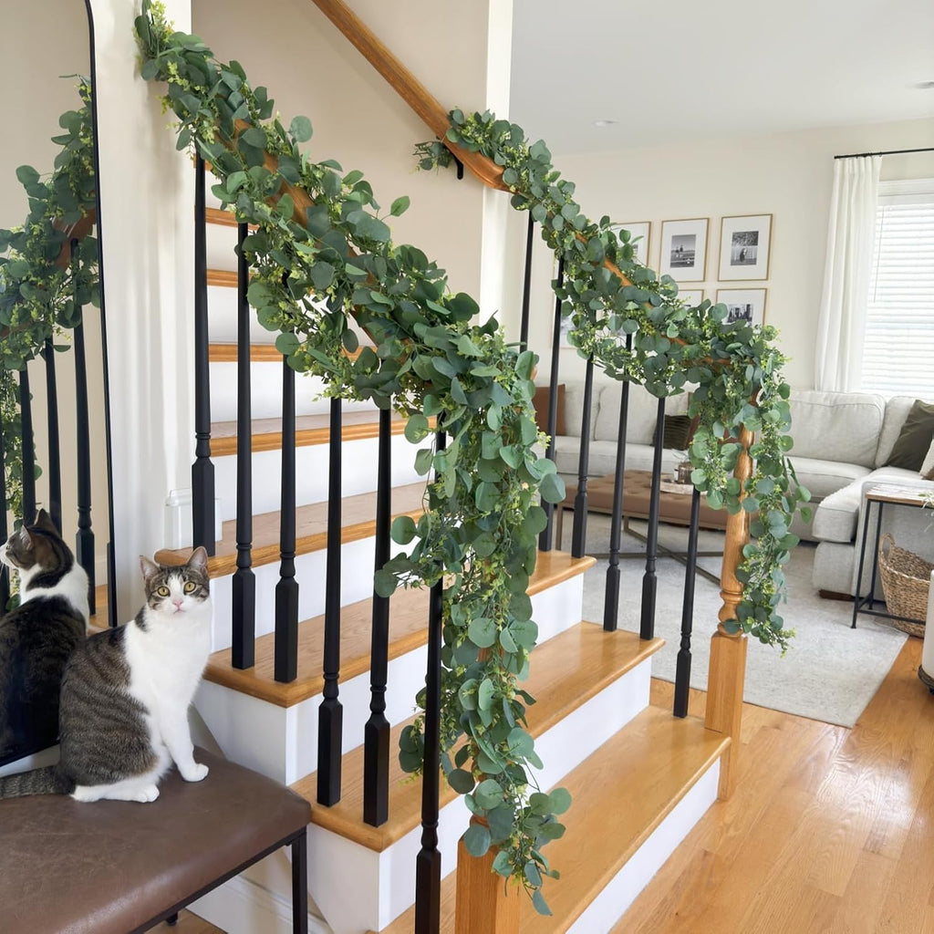 Eucalyptus Garland,Artificial Eucalyptus Leaves Table Greenery Garland Wreath Vines for Wedding Party Table - Set of 6