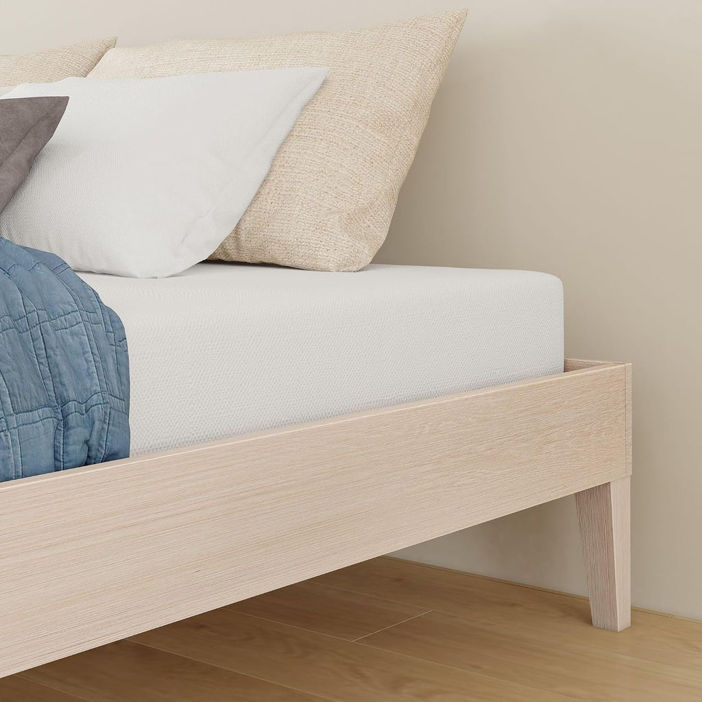 Bear Platform Bed (Queen), Oak Embossed Natural