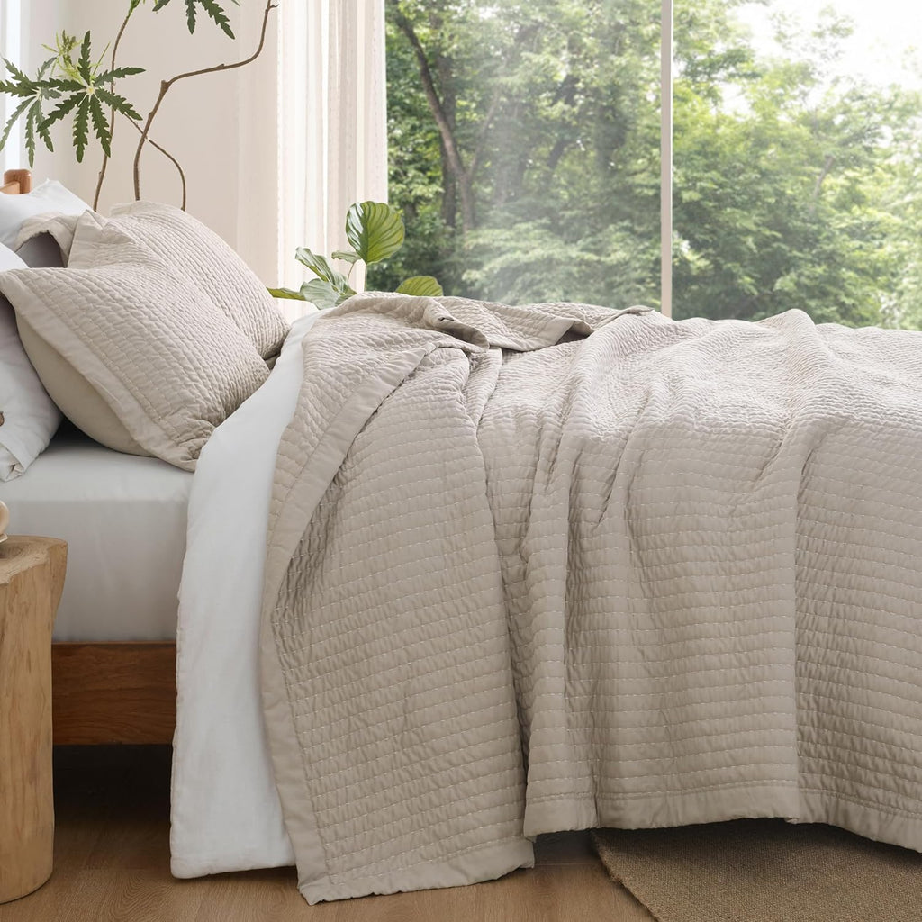 Quilts Queen - Queen Quilt Bedding Set Bedspread Coverlet Comforter, Lightweight Neutral Striped Bedding, 3-Piece Set