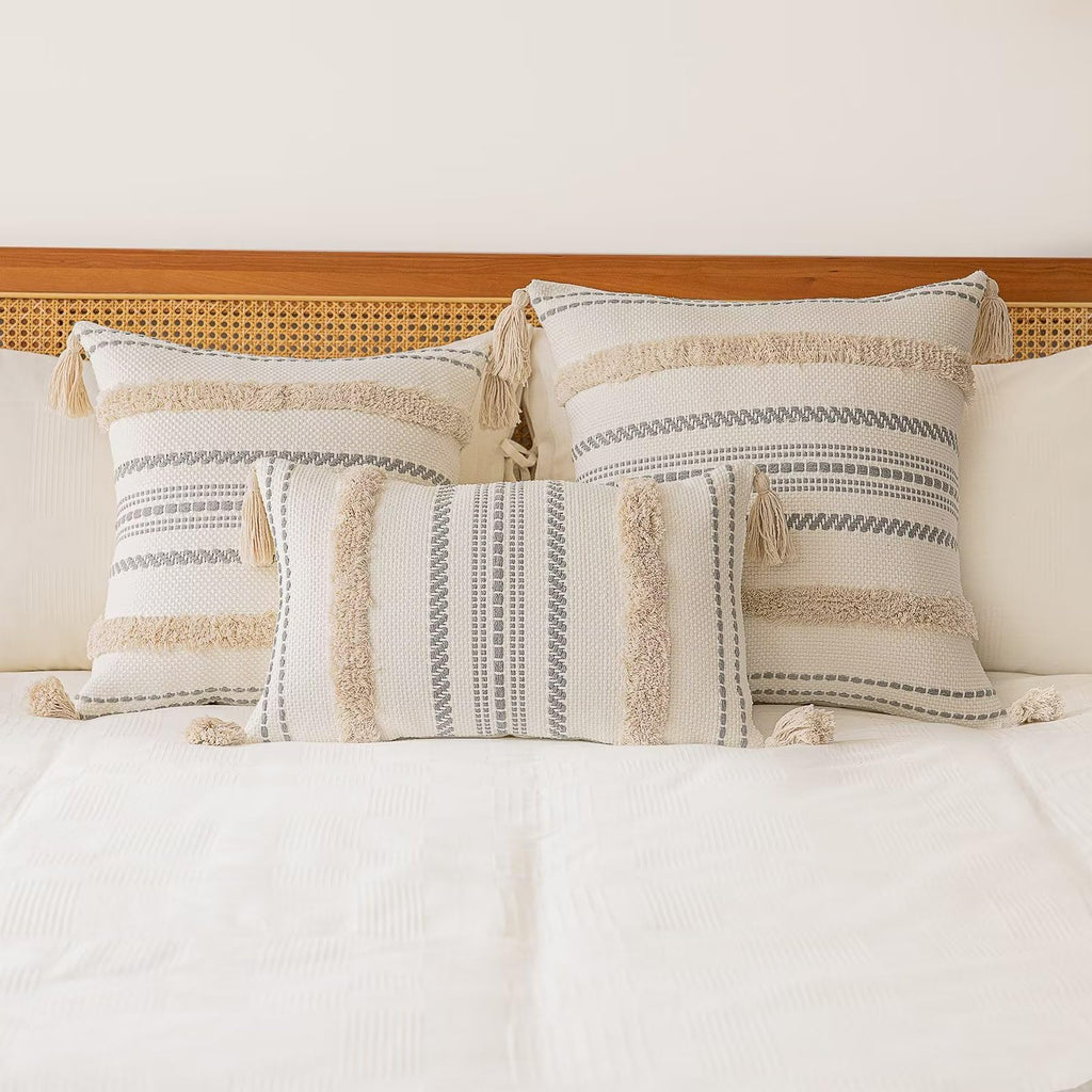 Boho Throw Pillow Covers Woven Tufted Pillow Cases with Tassels