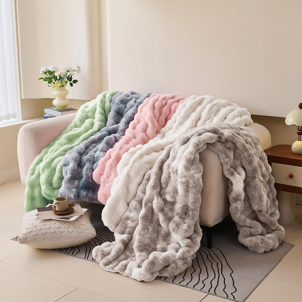 Comelady Soft Fluffy Faux Fur Throw Blanket 50"x60", Plush Thick Bubble Textured Blanket, Cozy Fuzzy Luxury Room