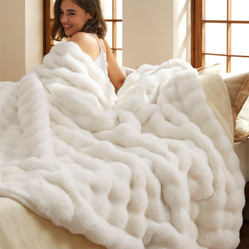 Fluffy Bubble Faux Fur King Blanket, 104"x90", Cream