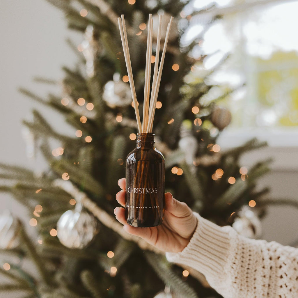Christmas Reed Diffuser Set - Christmas Scented Reed Diffuser w/Fresh Cut Trees and Orange Scent - Reed Diffusers