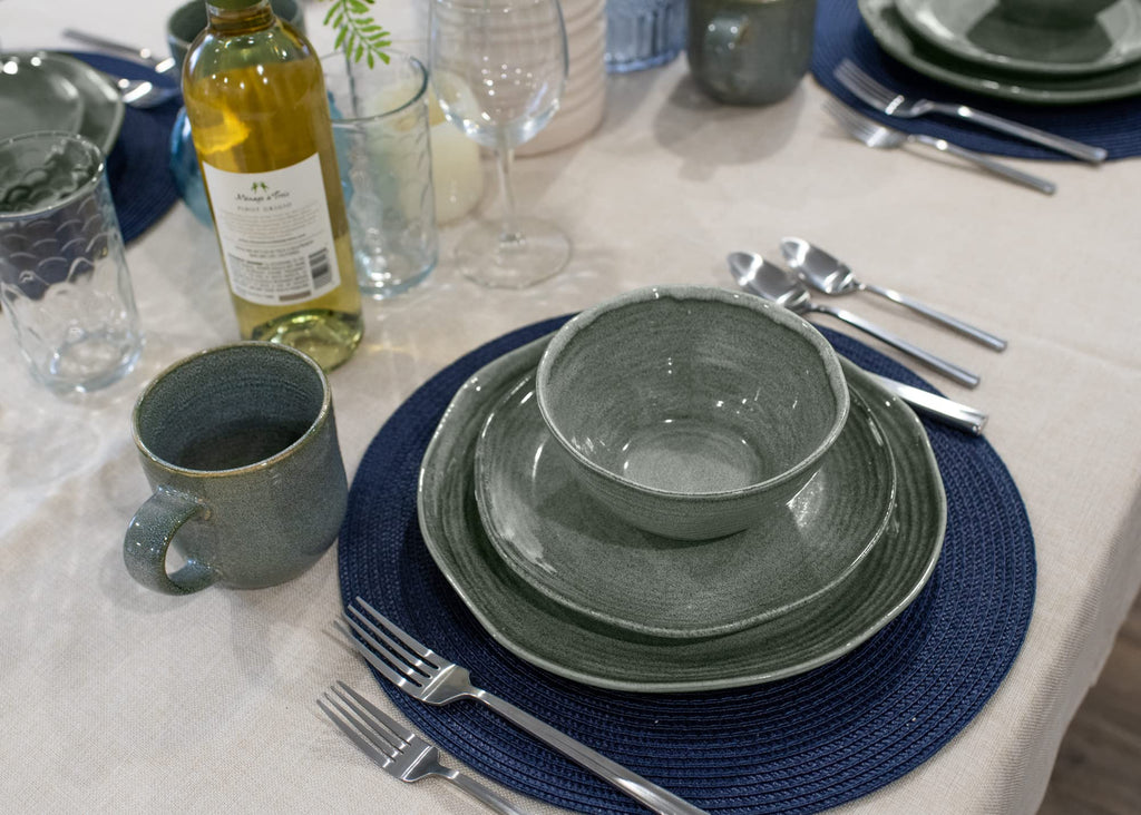 Reactive Glaze Farmhouse Rustic Boho Ceramic Stoneware Dinnerware 16 Piece Plate Bowl Mug Dish Set - Service for 4