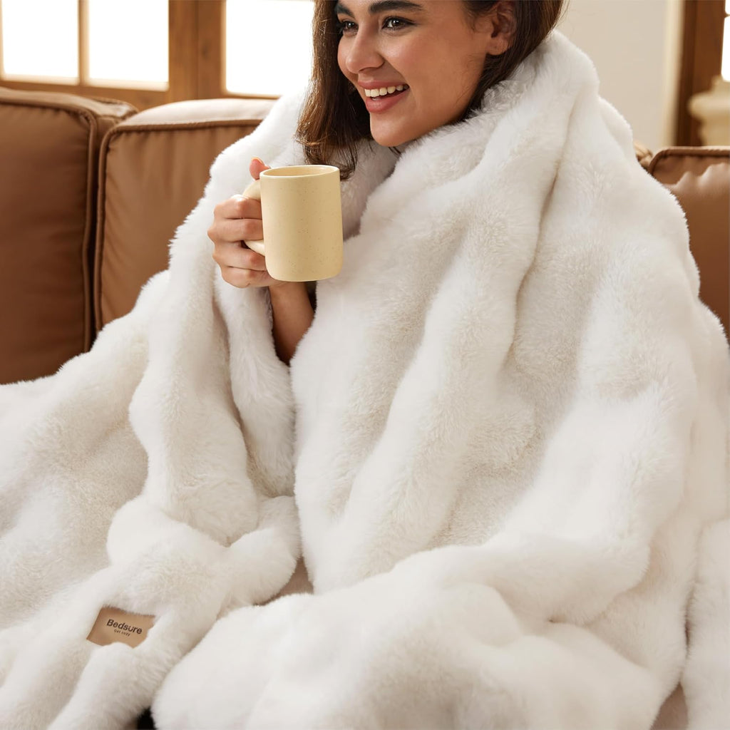 GentleSoft Fluffy Faux Fur Throw Blanket, Soft Fuzzy Fleece Blankets & Throws, Cream Bed Decor Cozy Gifts for Women