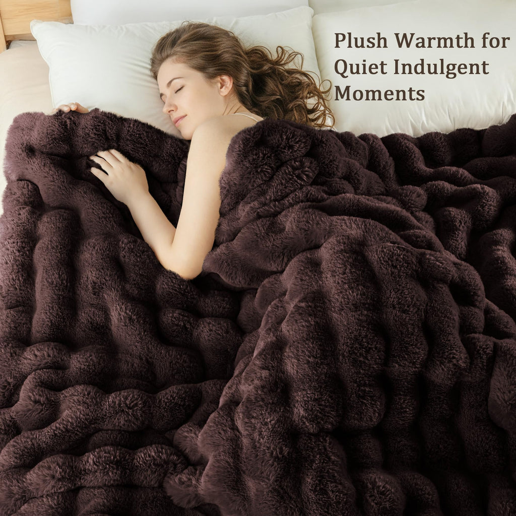 Faux Fur Throw Blanket for Couch, 3D Bubble Blankets