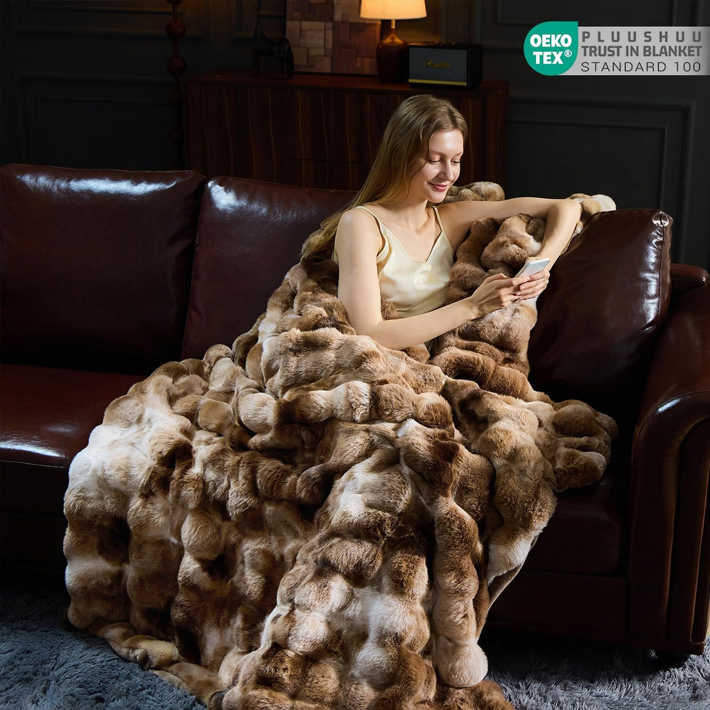 Faux Fur Throw Blanket for Couch, Fluffy Fuzzy Plush Bubble Blanket, Soft Warm Cozy Shaggy Rabbit Blanket, Luxury