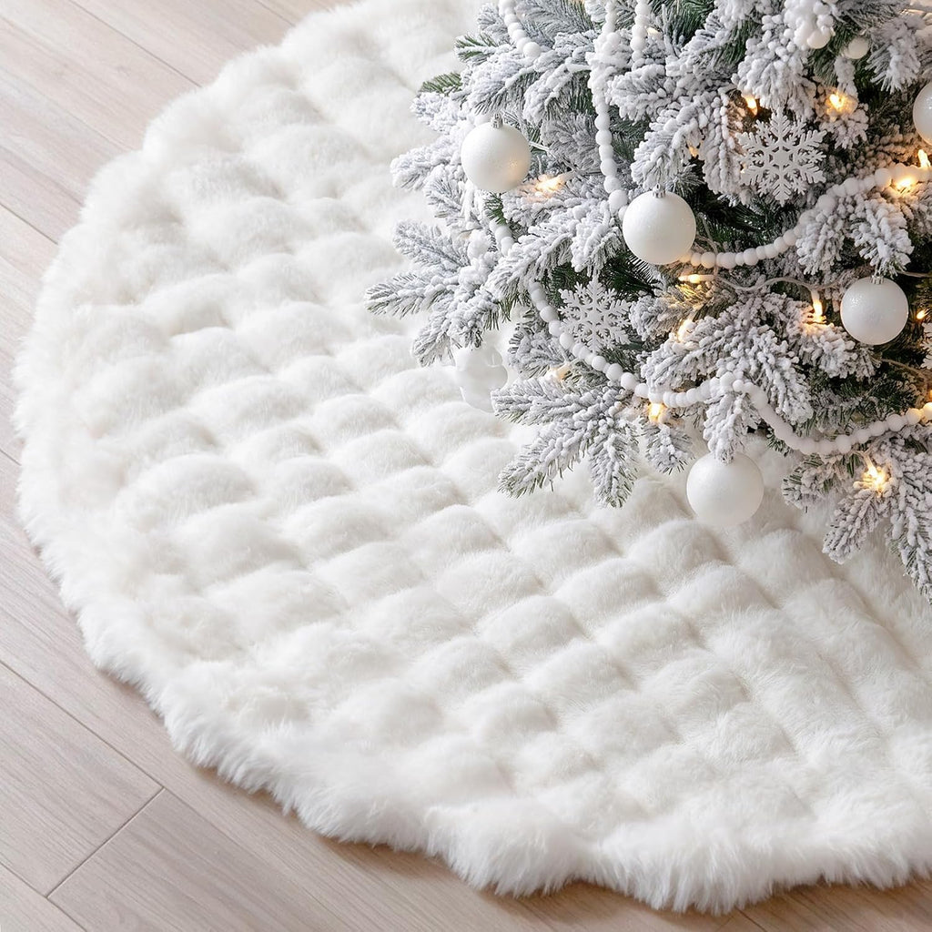 60 in White Faux Fur Christmas Tree Skirt, 3D Quilted Plush Snow Tree Skirt