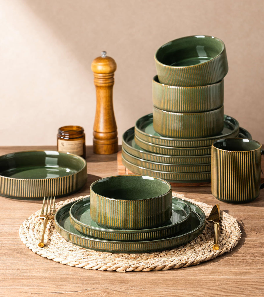 Stoneware Dinnerware Sets for 4, 12 Pieces Plates and Bowls Set