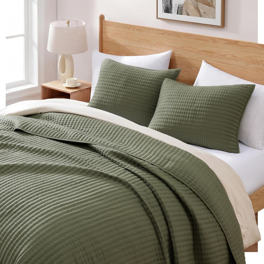 Queen Quilt-3 Pieces Lightweight Bedspreads Olive Green Queen Quilt Bedding Set for All Seasons, Soft Summer Coverlet