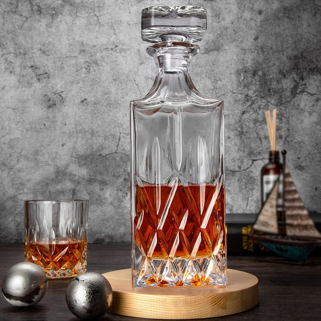 Whiskey Decanter With Glass Stopper ,25 oz Liquor Decanter For Alcohol , Wine , Scotch , Brandy or Bourbon Decanter