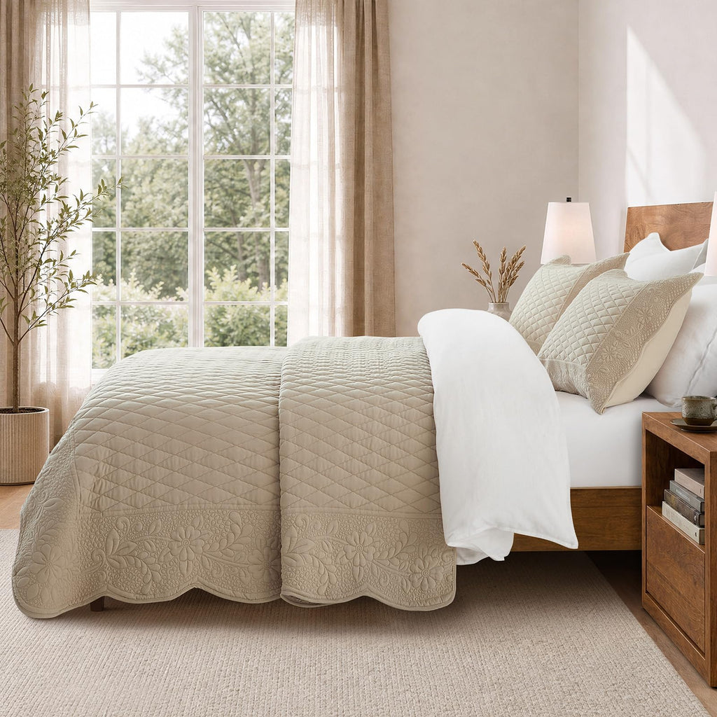 Khaki Pre-Washed Quilt Set, Embroidered Scalloped Edge Diamond Quilted Bedspread with Matching Pillow