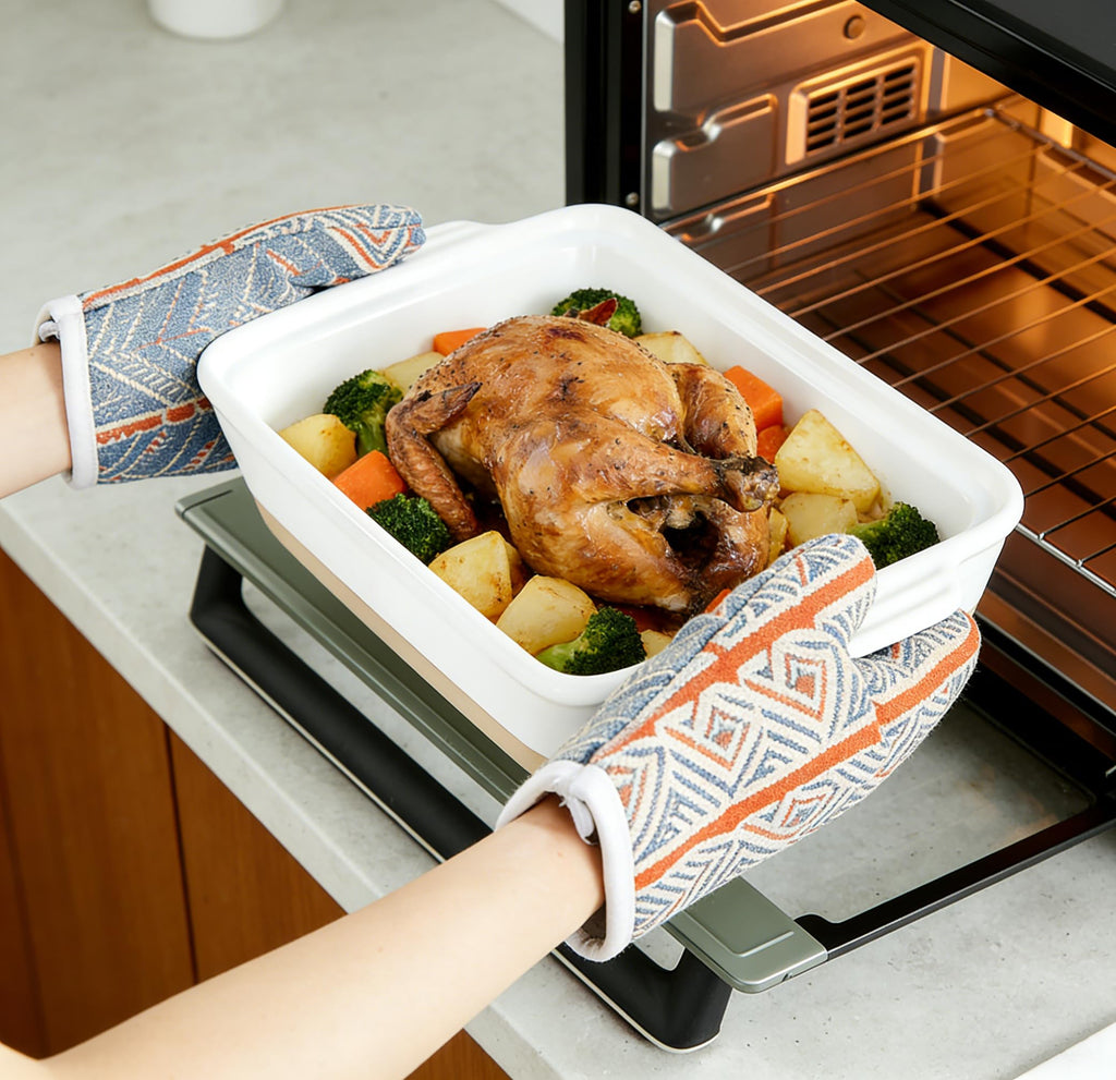 Ceramic Casserole Dish with Lid - Oven Safe, 9x13 Rectangular Baking Dish, 3.5 Quart, Farmhouse Style (White)