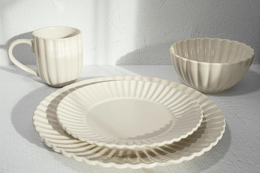 16 Piece Dinnerware Set Aruba (Sun Washed Lemon) Plates, Bowls, and Mugs Set for 4