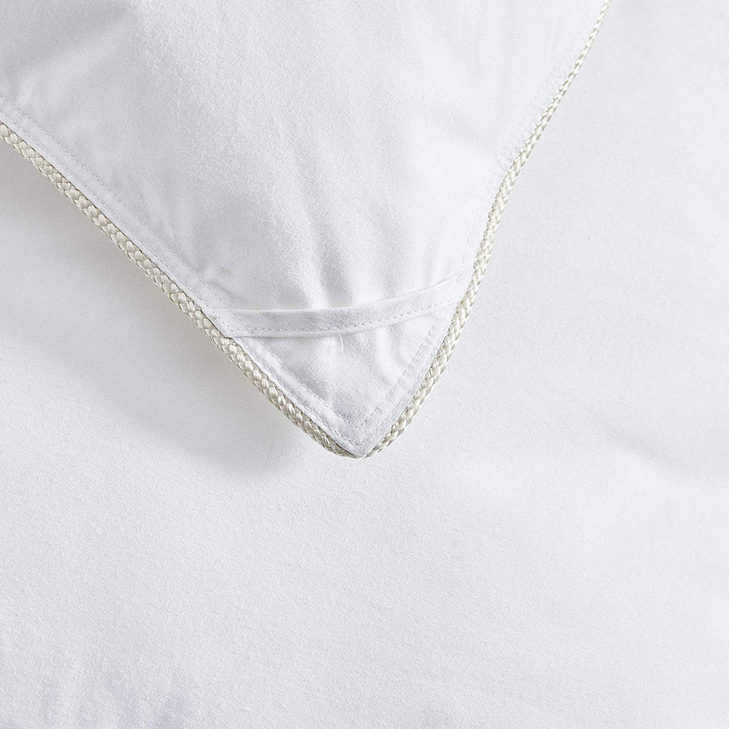 Luxurious California King Size Lightweight Goose Down Comforter Duvet Insert All Season, 1200 Thread Count 100%