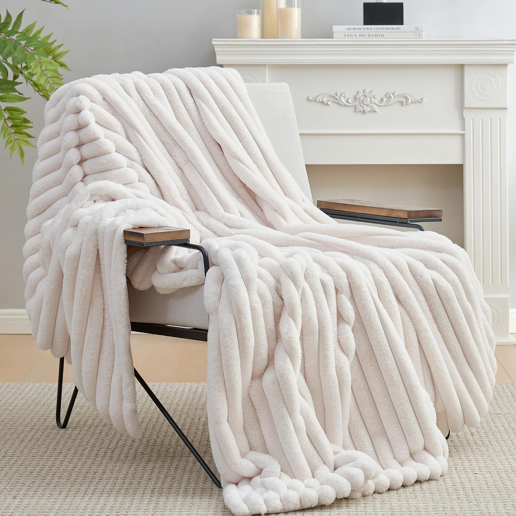 Faux Fur Throw Blanket for Couch, Cozy Fuzzy Fluffy Fur Luxurious Soft Striped Plush Gift Blankets for Family Sofa