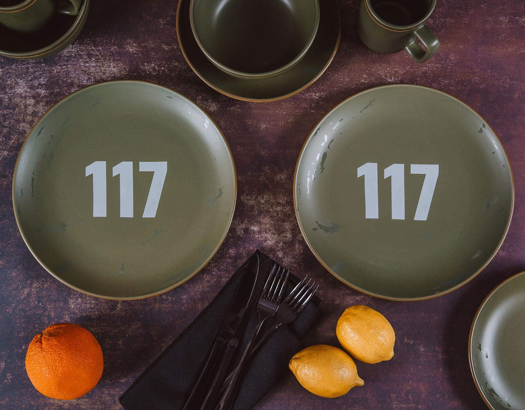 Master Chief 117 Stoneware 8-Piece Dinnerware Set | Video Game-Themed Home Kitchen Essentials | Includes Dinner And
