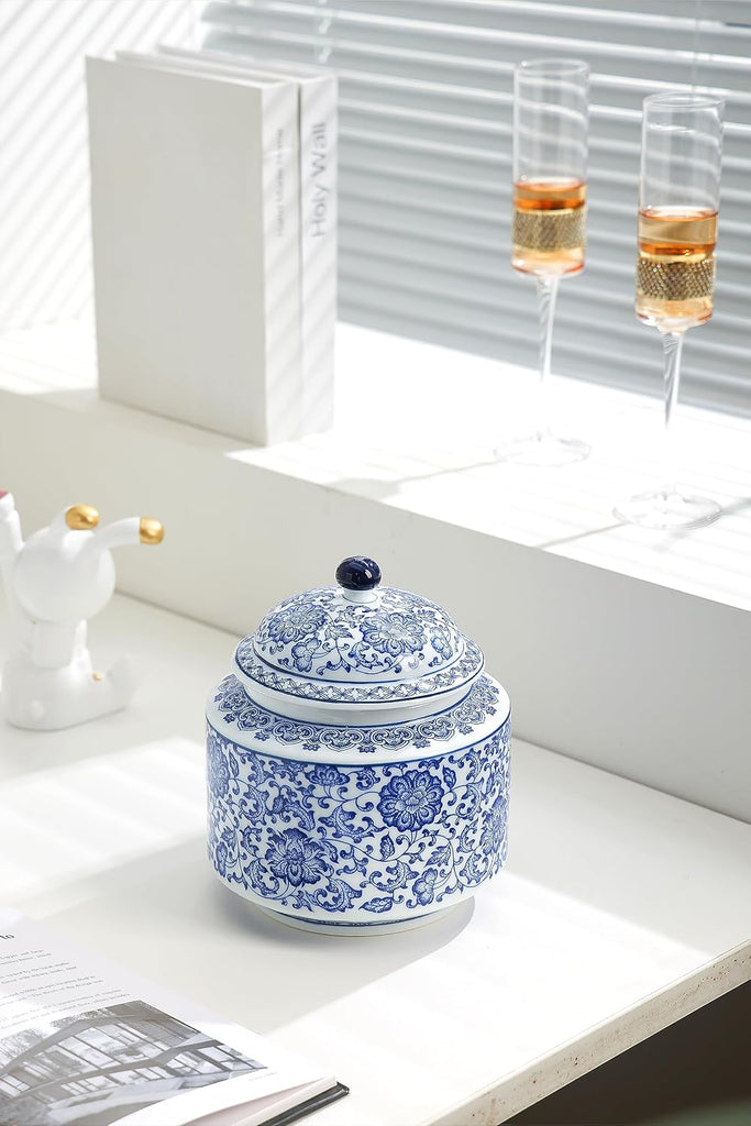 Blue and White Ginger Jar, Chinoiserie Vase, Small Chinoiserie Porcelain Décor, Ginger Jar Vase Decor, Shelf, Table