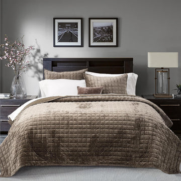Luxury Velvet Quilt Set King Bedding Sets, Ultra Soft Velvet Comforter Set, Lightweight Channel Box Stitch Oversized