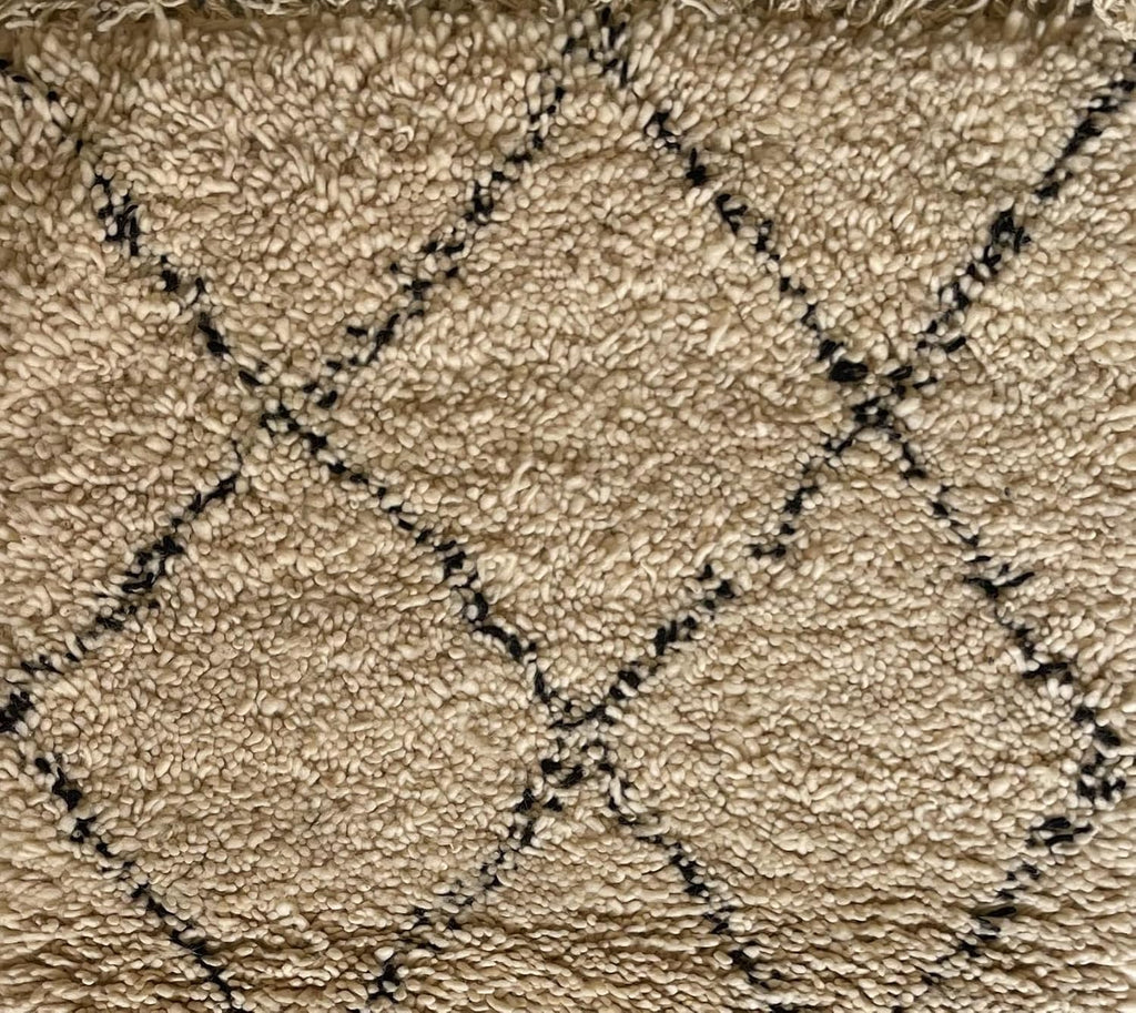 Handmade Moroccan Berber Area Rug 6' x 9', 100% Wool High Pile Shag, Ivory/Cream with Charcoal Fine Diamond Pattern