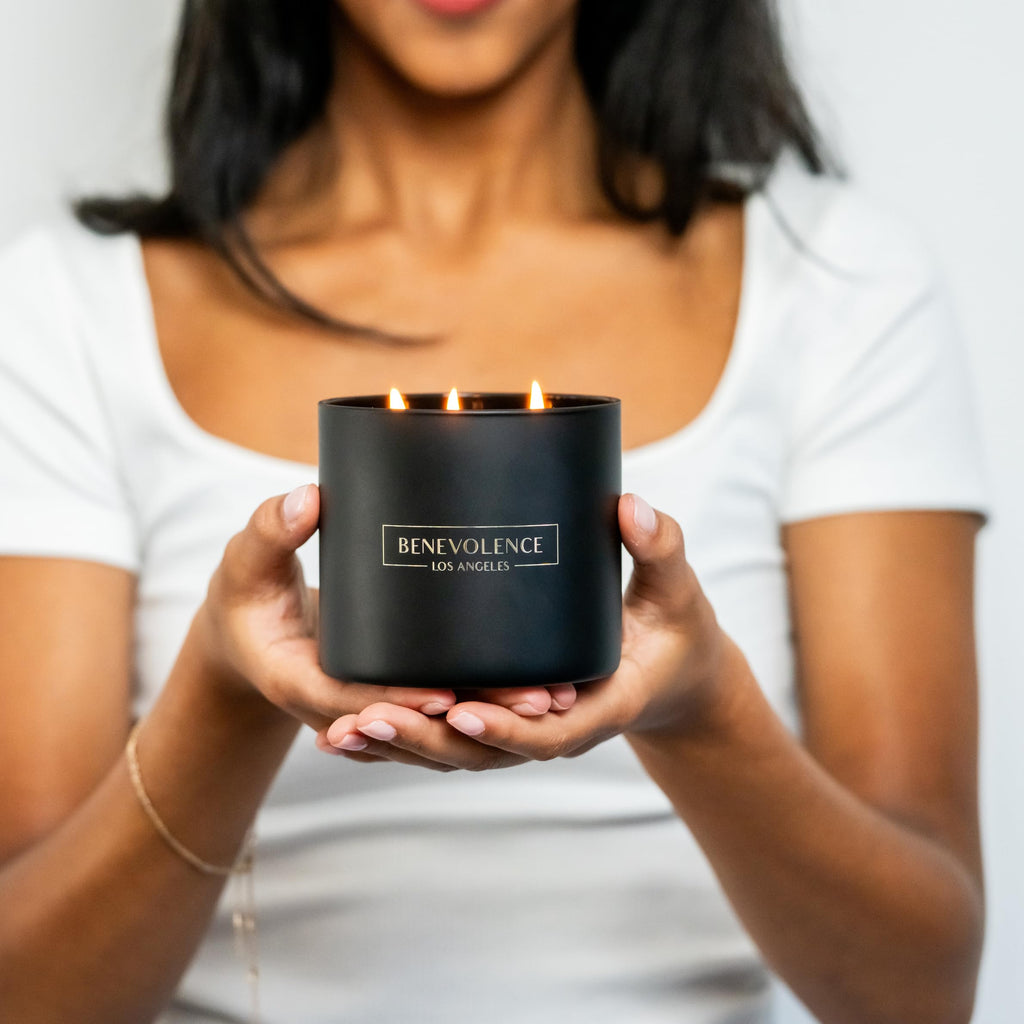 Premium Black Berries Large 3-Wick Scented Candle - 45-Hour Burn - Luxury Natural Soy Candle - Aromatherapy & Room