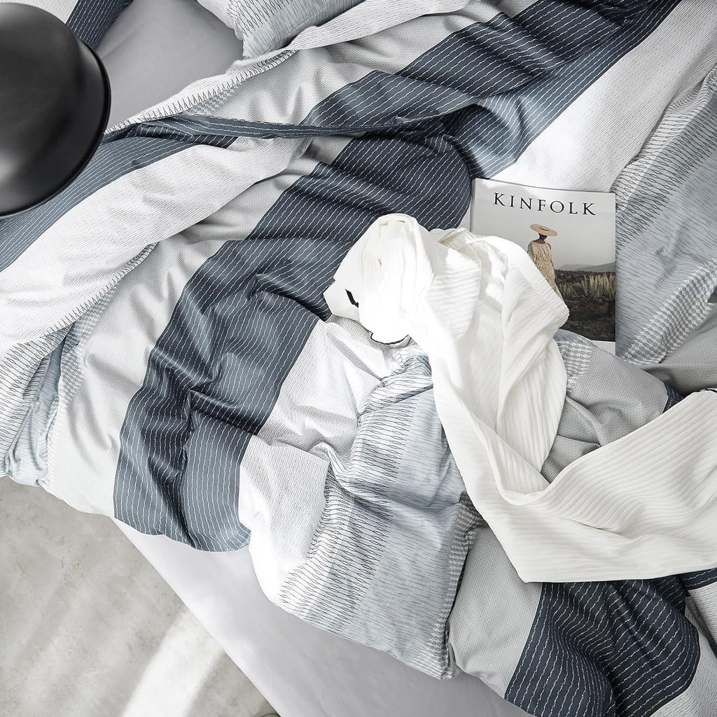 Striped Comforter Set, Modern Style Blue Grey Stripes Pattern Printed Bedding Set, Lightweight 3 Pieces