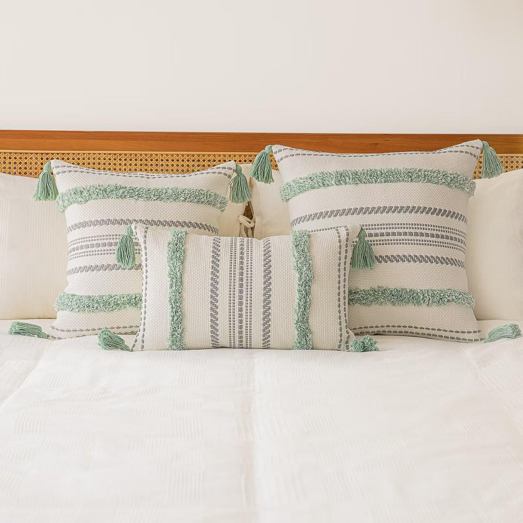 Boho Throw Pillow Covers Woven Tufted Pillow Cases with Tassels