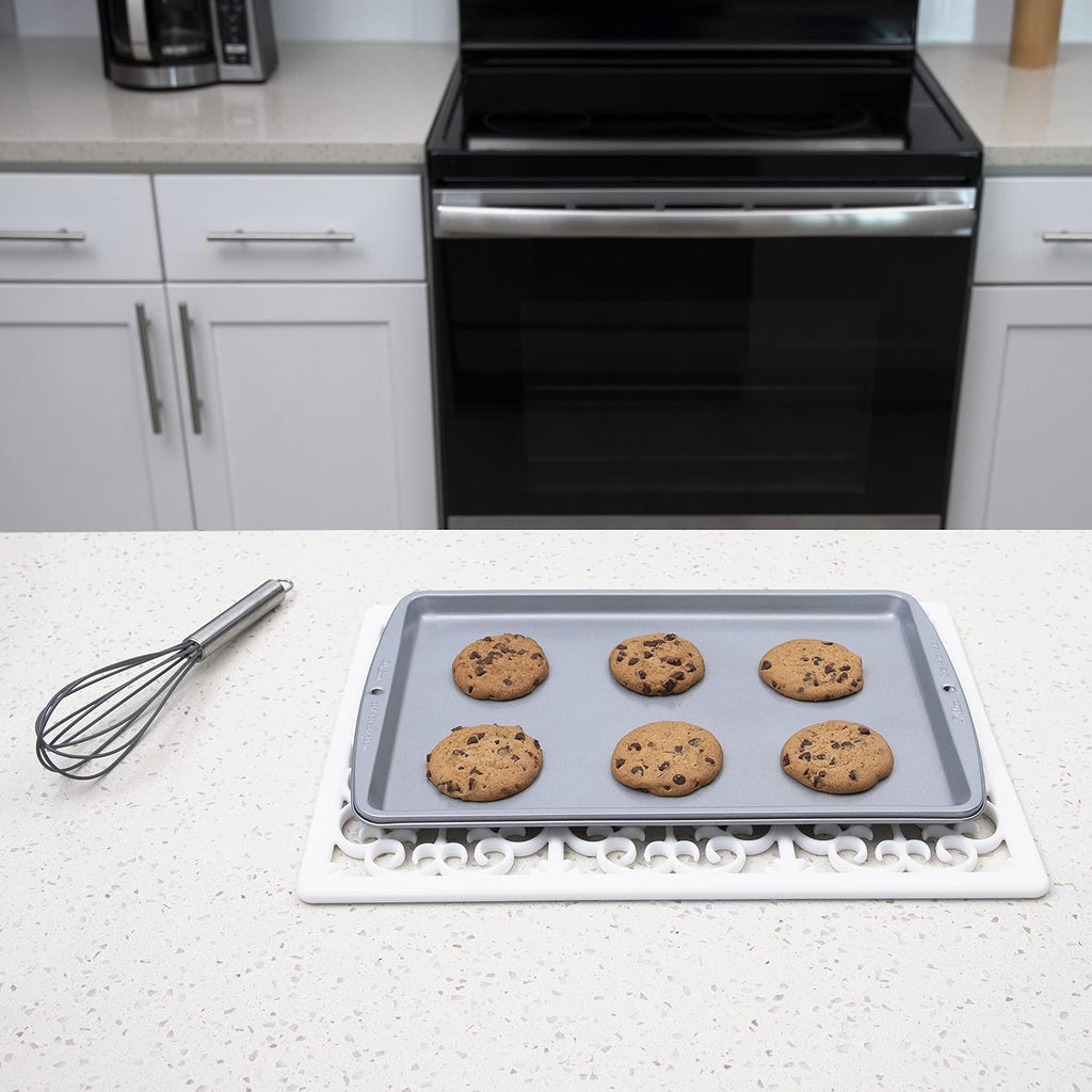 Extra Large, Thick, Silicone Trivet for Hot Dishes, Pots, and Pans, Heat Resistant Mat for Countertop, Hot Pad, Easy