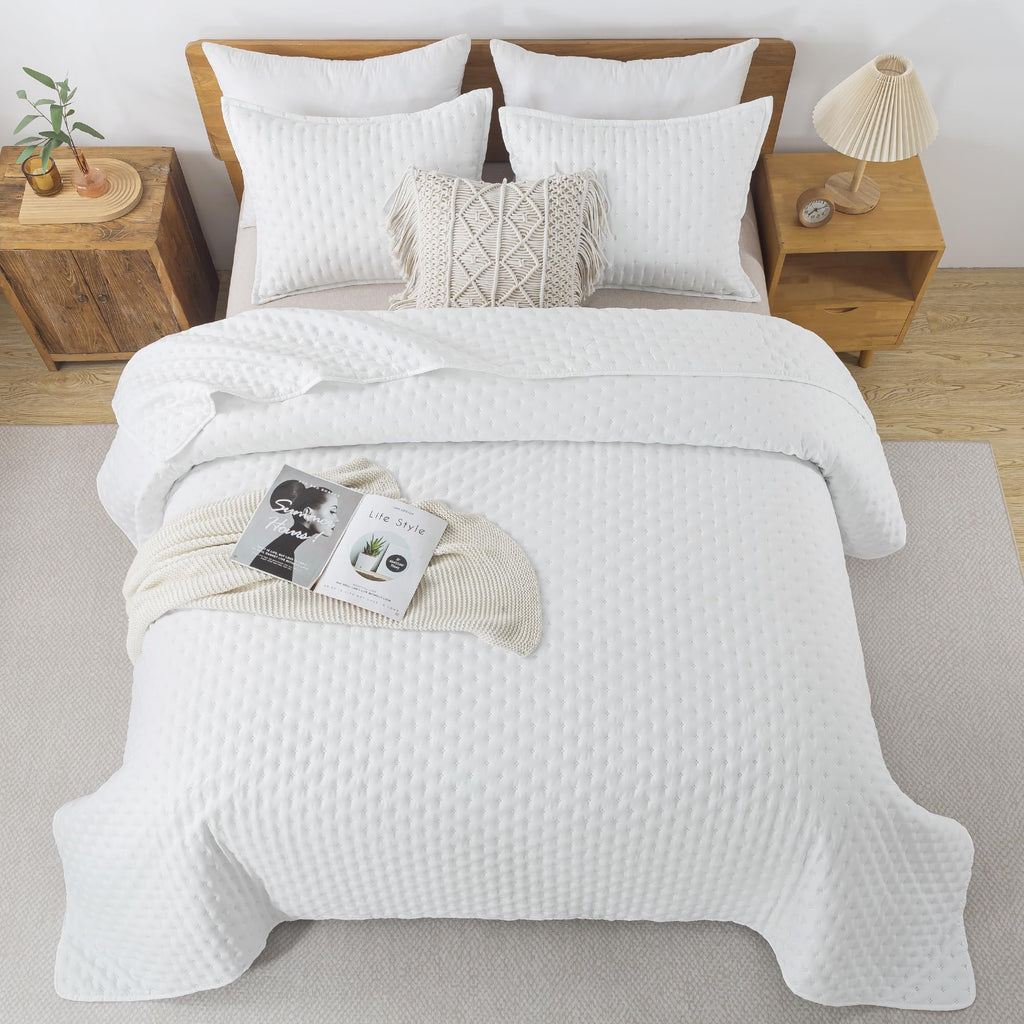 White Quilt Bedding Set, 3 Pieces Bedspread
