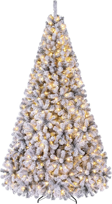 Pre-Lit Snow Flocked Christmas Tree with 550 Lights