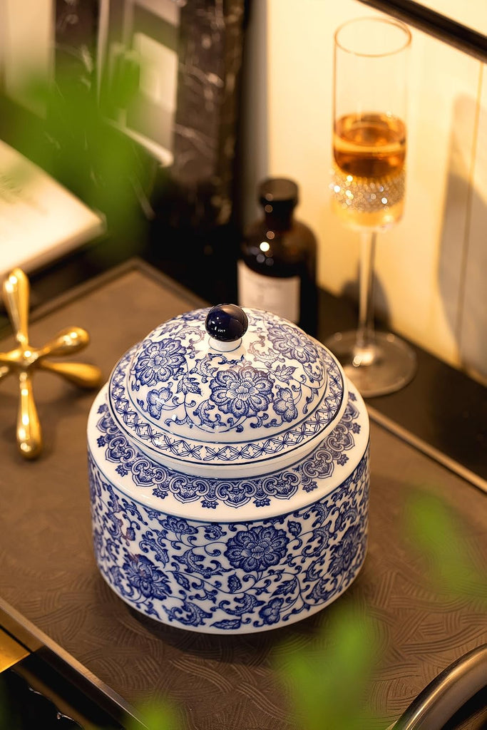 Blue and White Ginger Jar, Chinoiserie Vase, Small Chinoiserie Porcelain Décor, Ginger Jar Vase Decor, Shelf, Table