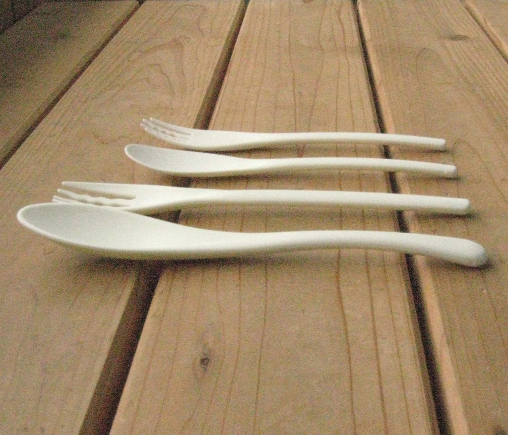 Heat Resistant Plastic Dinner Cutlery Set, 4 Pieces, White, Dishwasher Safe, Made in Japan